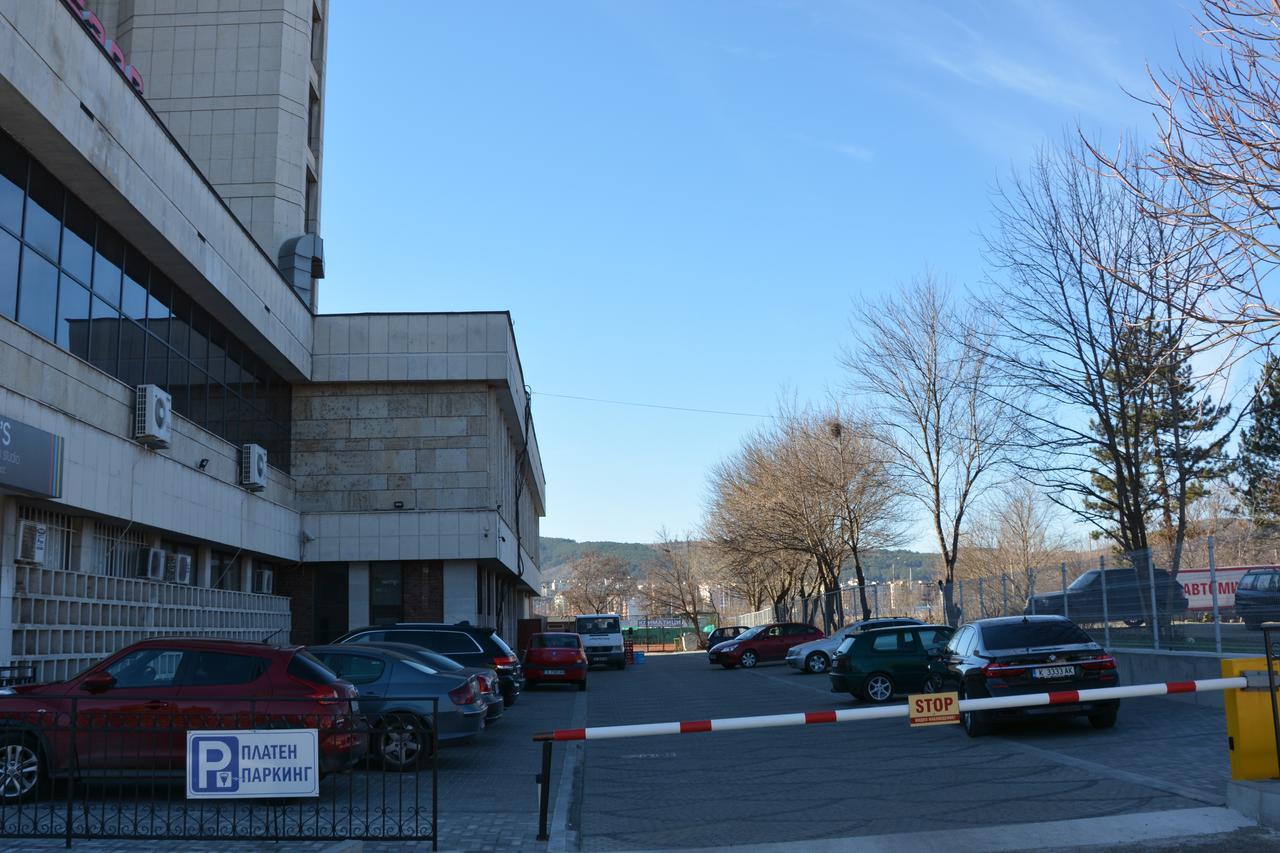 Hotel Arpezos Kŭrdzhali Exterior photo